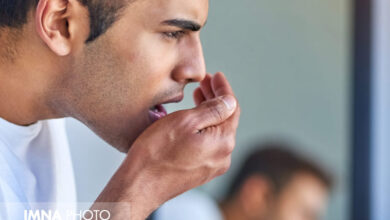 آیا سنگ لوزه با بوی بد دهان مرتبط است؟